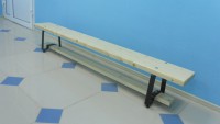 Скамейка гимнастическая (металлические ножки, лак) (2 м)  - fgospostavki.ru - Миасс