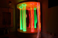 Сенсорный уголок большой с двумя колоннами, двусторонней подсветкой и фибероптическими нитями. VIP класс. - fgospostavki.ru - Миасс